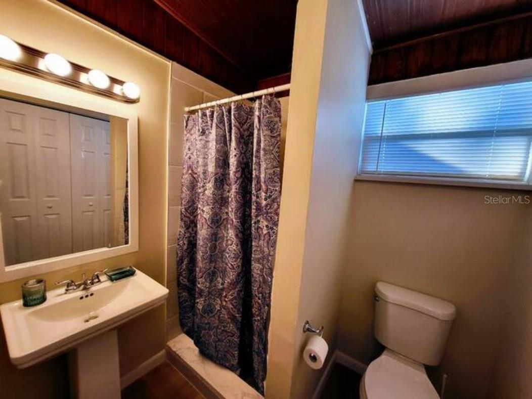 GARDEN MANOR SEC 1 - Residential Lease