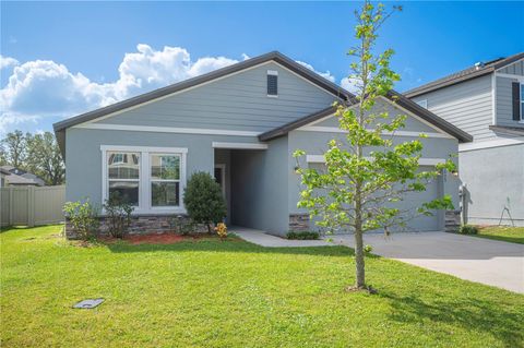 A home in LAKELAND