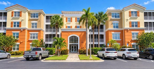 7903 SEMINOLE BLVD APT 2105, SEMINOLE, FL 33772 - Image acb547e02f2f97872e2fc574d46647de/3208655566