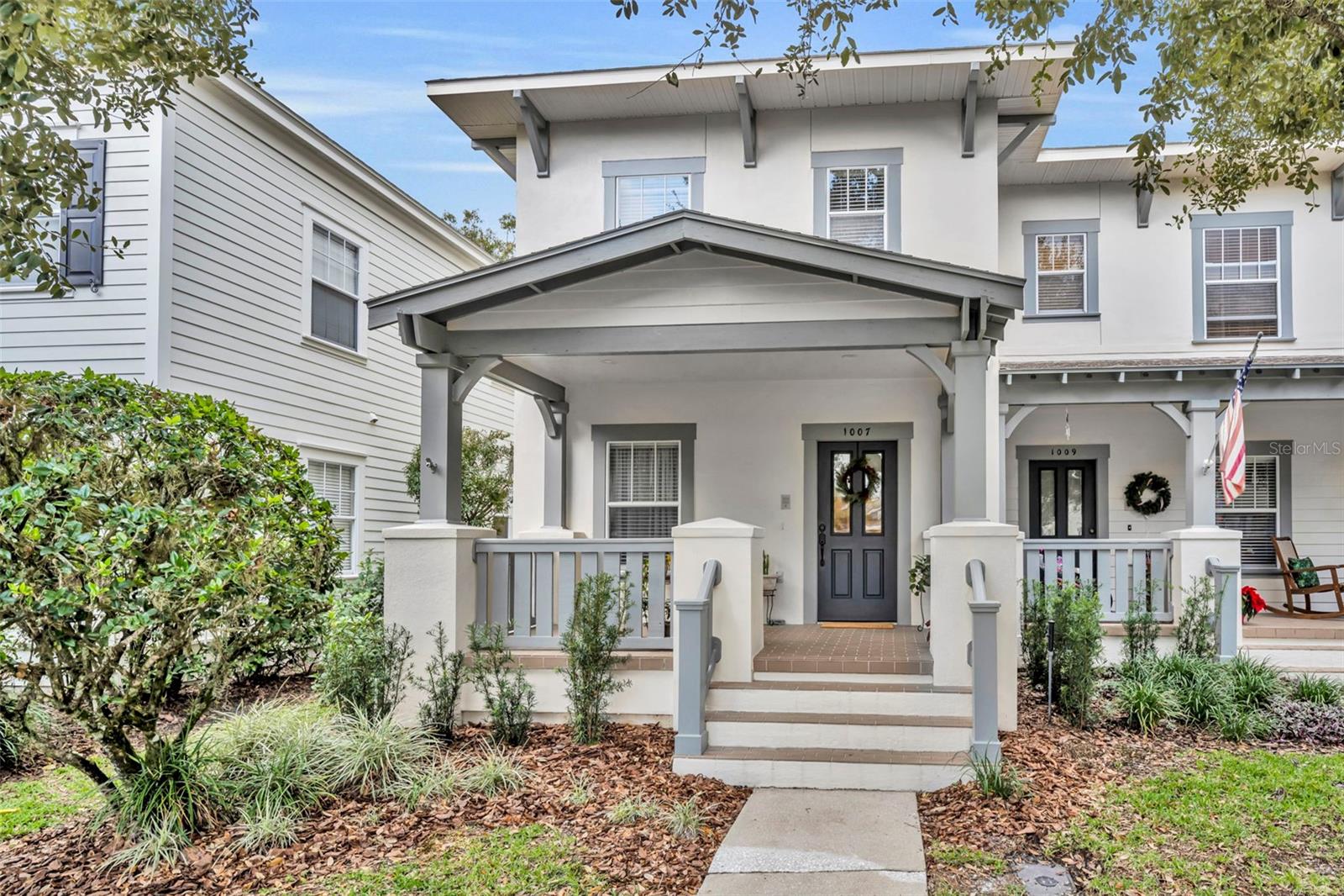 CELEBRATION ROSEVILLE CORNER - Residential