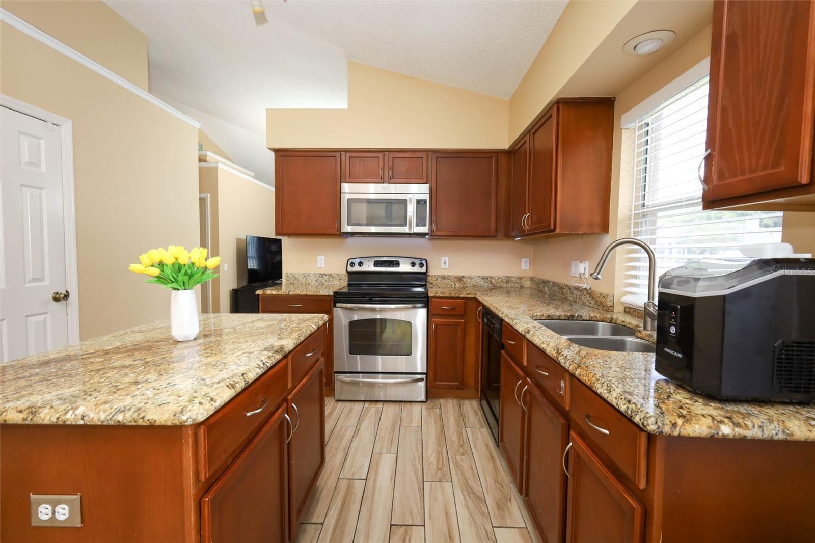 BEAR LAKE WOODS PH 2 - Residential
