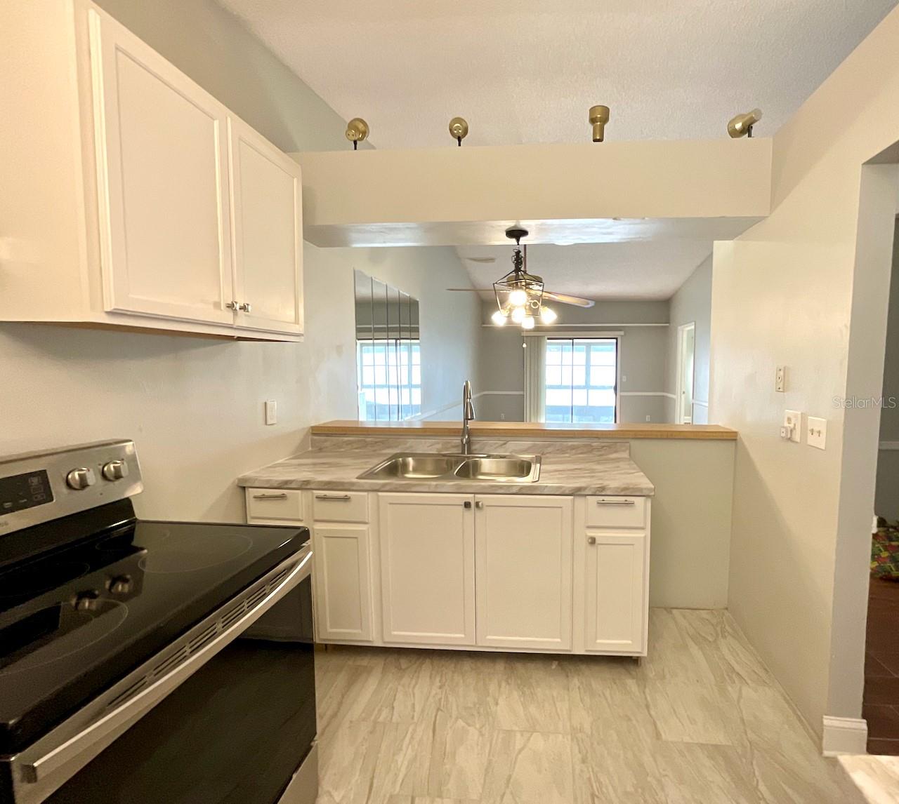 SAN CHRISTOPHER VILLAS - Residential