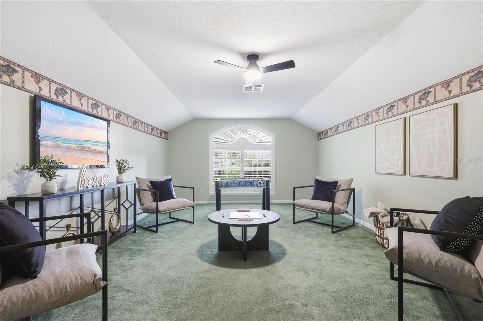 ADMIRAL POINTE - Residential