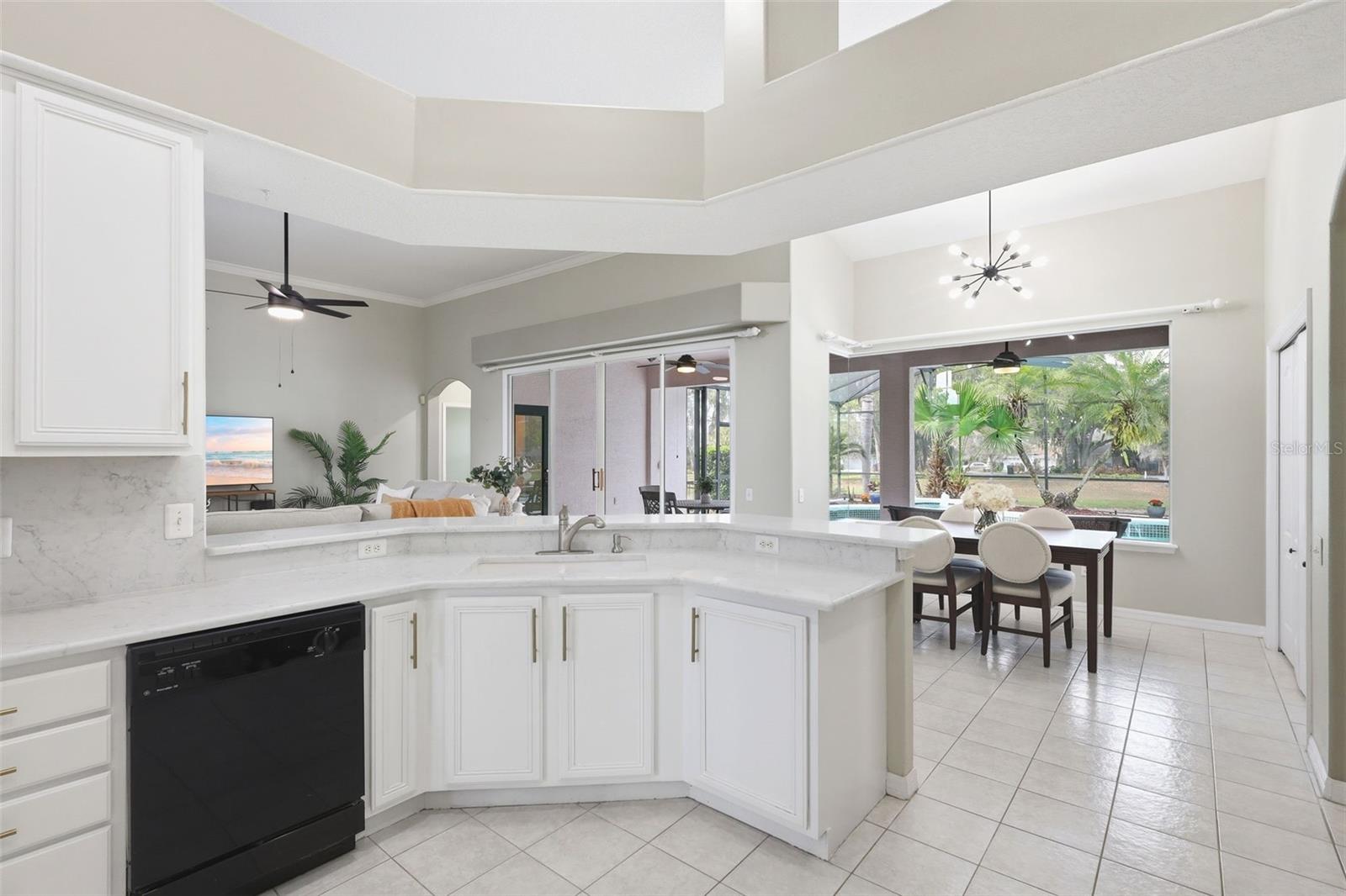 ADMIRAL POINTE - Residential