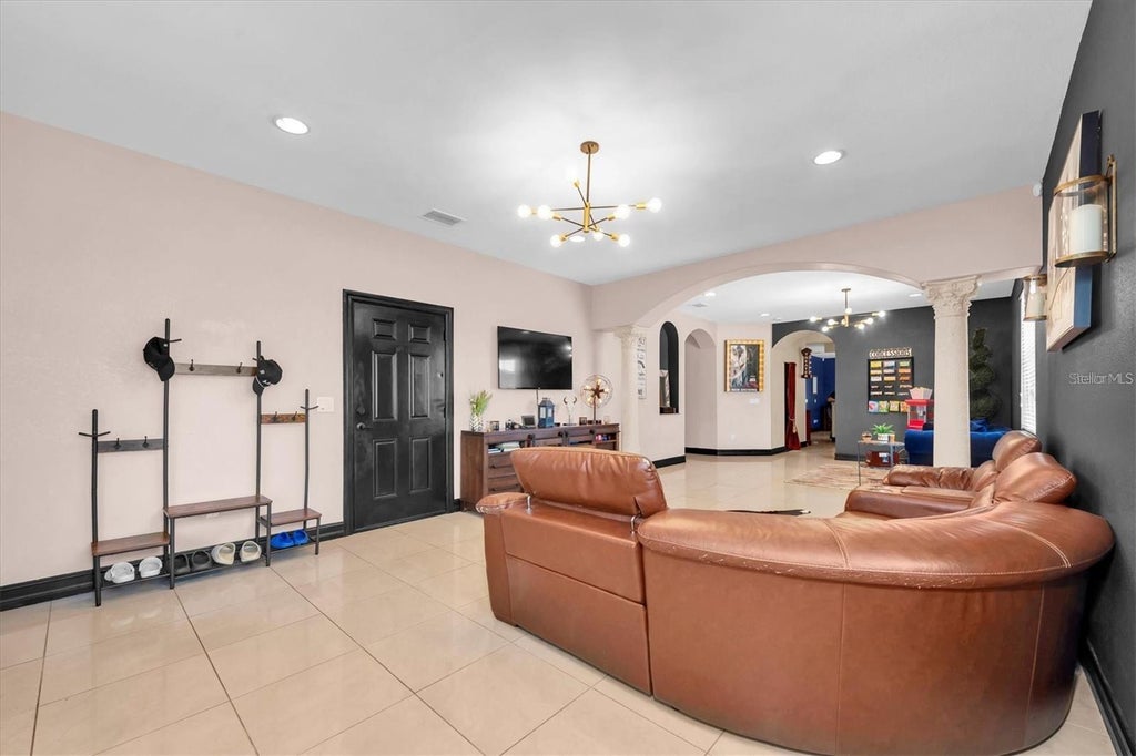 Photo of 8930 N Newport Avenue, Tampa, FL 33604 (MLS # TB8549179)