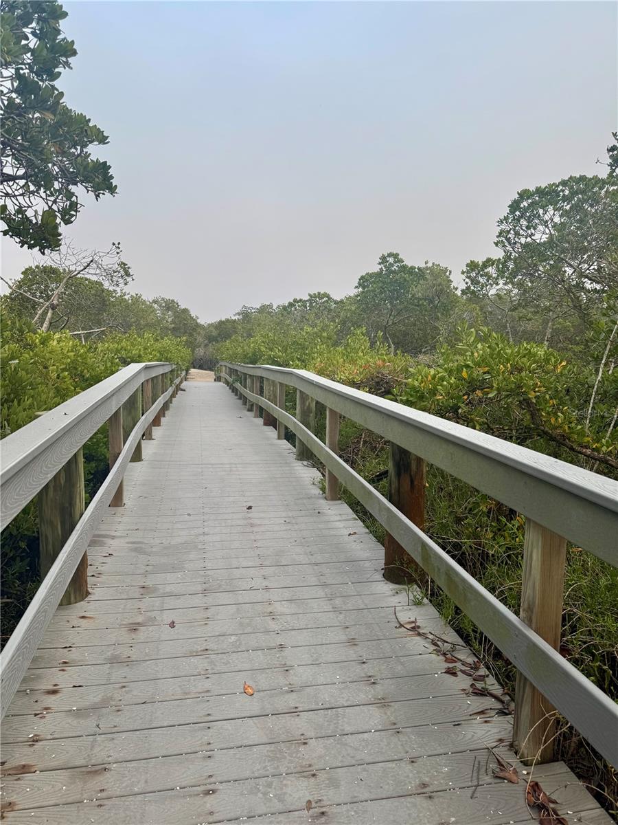 LANDINGS TREEHOUSE - Residential Lease