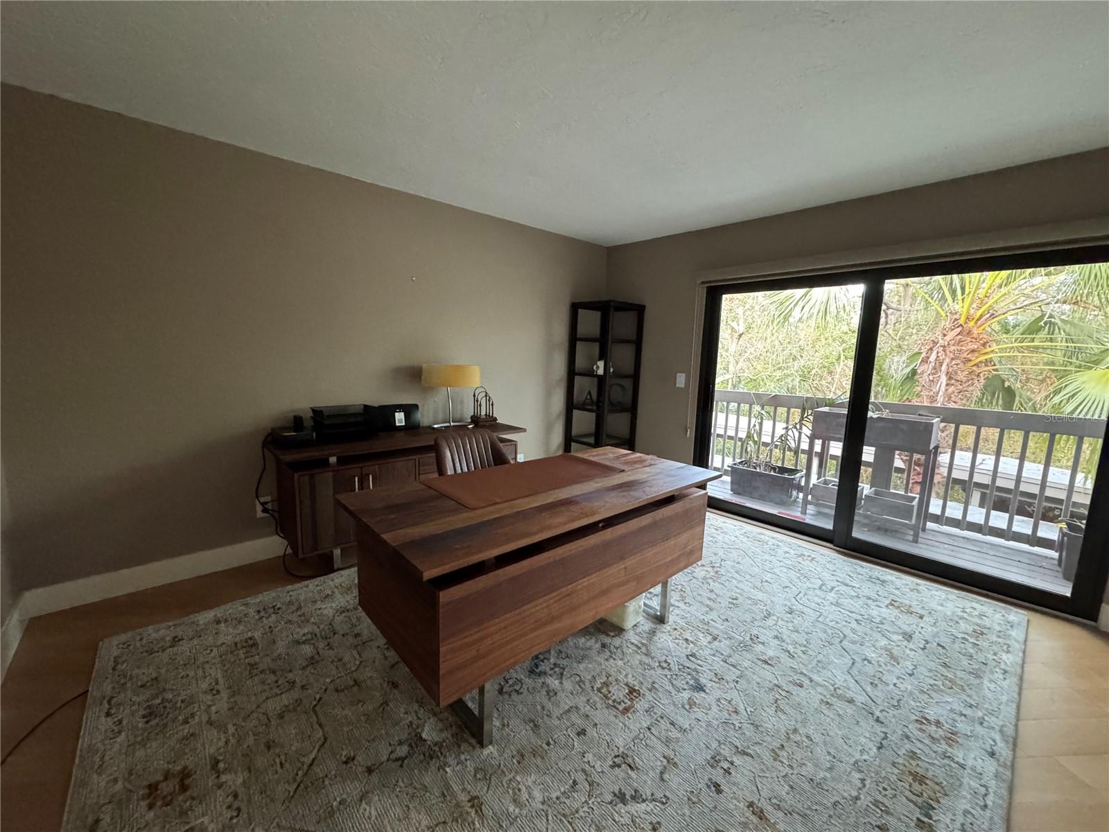 LANDINGS TREEHOUSE - Residential Lease