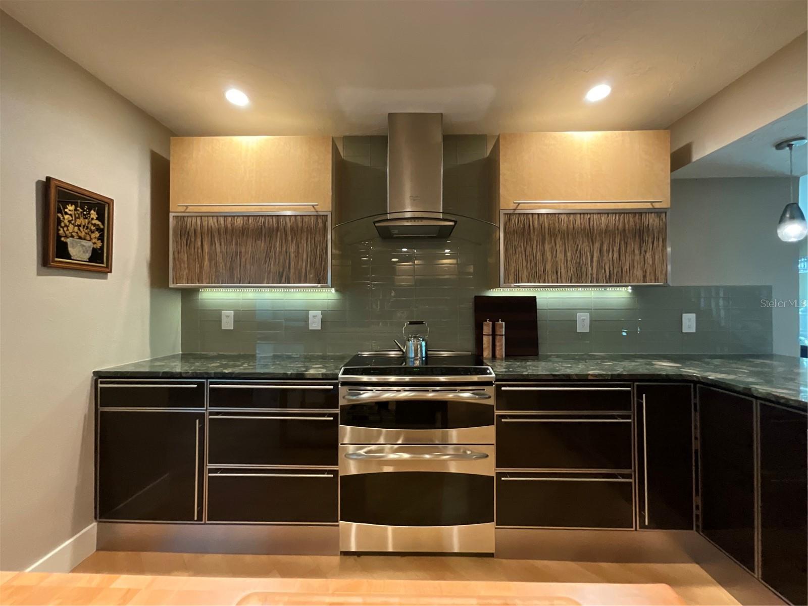 LANDINGS TREEHOUSE - Residential Lease