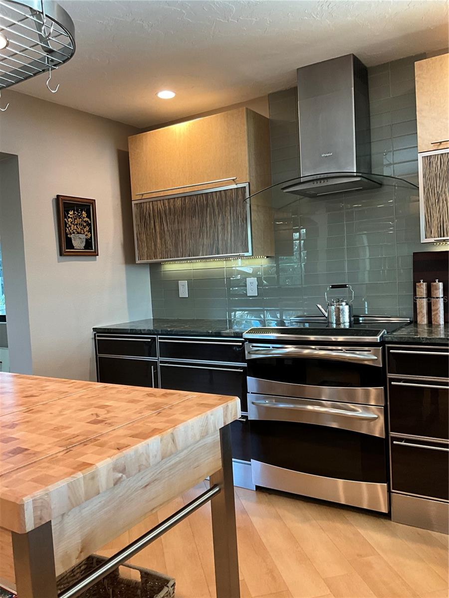 LANDINGS TREEHOUSE - Residential Lease