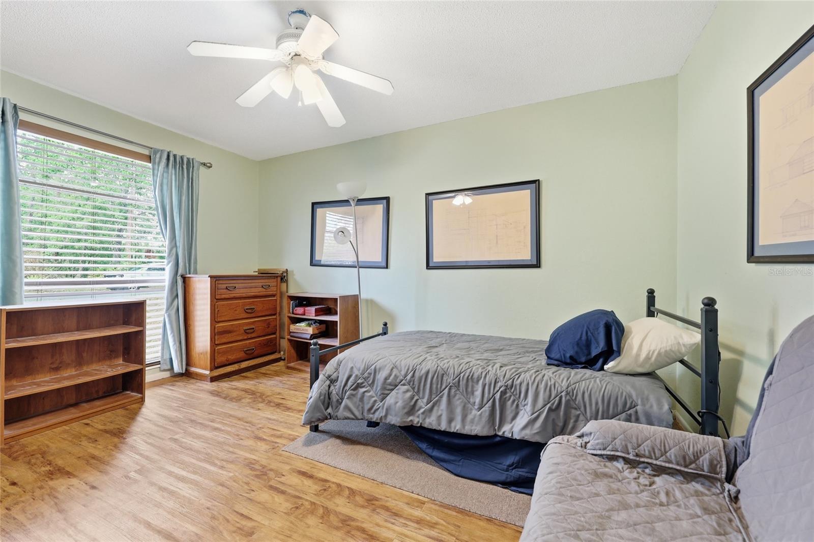 NORTHWOOD OAKS - Residential