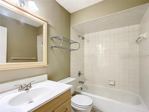 WOODHAVEN/CASCADES - Residential