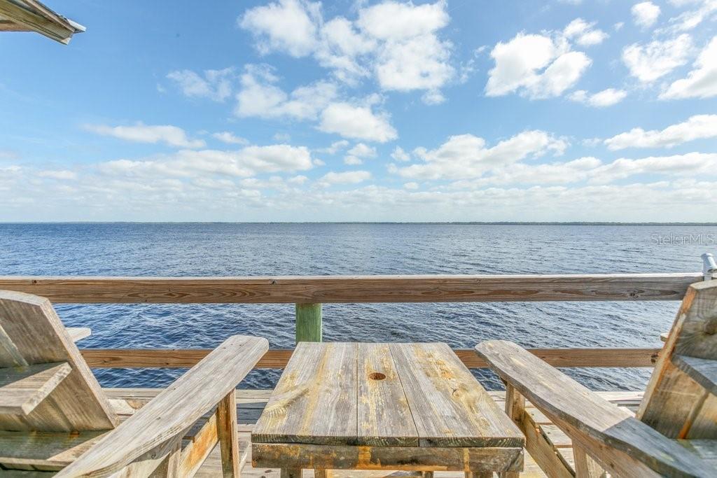 146 CREST BREEZE MANOR