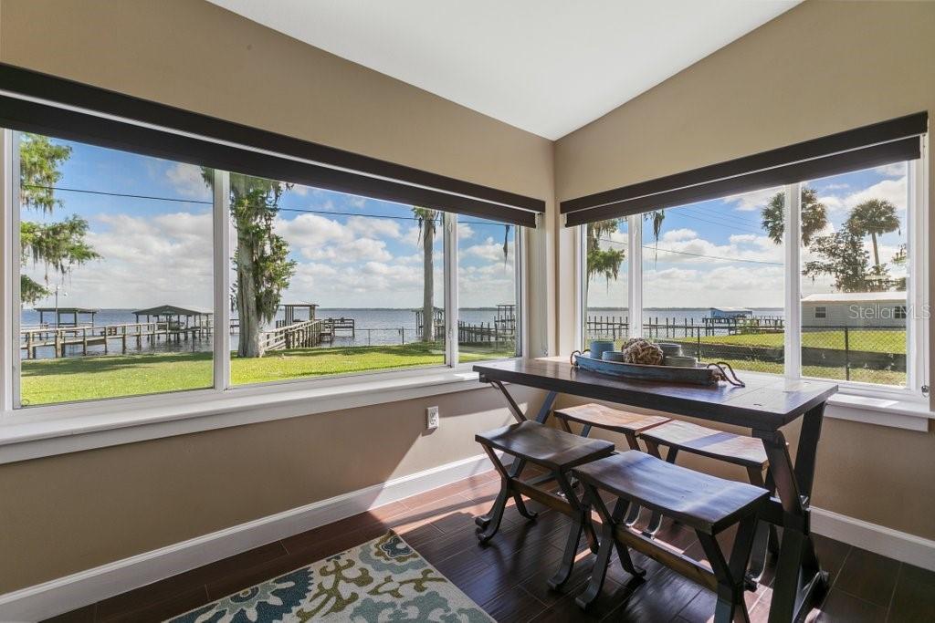 146 CREST BREEZE MANOR