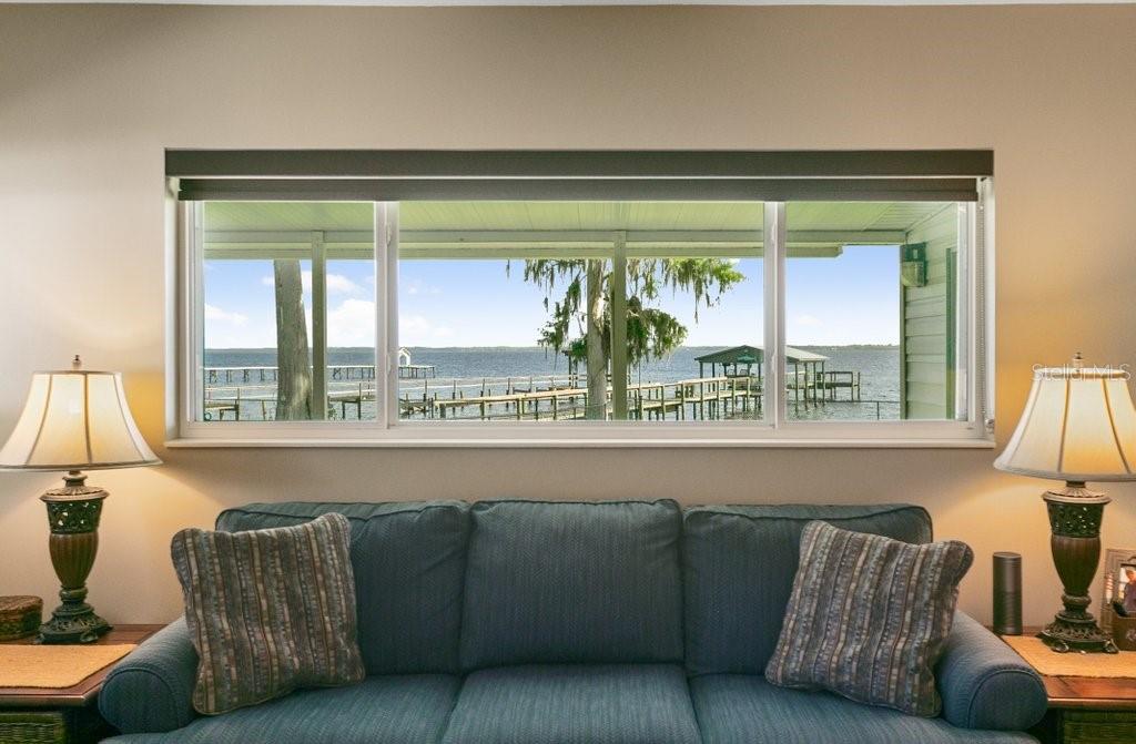 146 CREST BREEZE MANOR