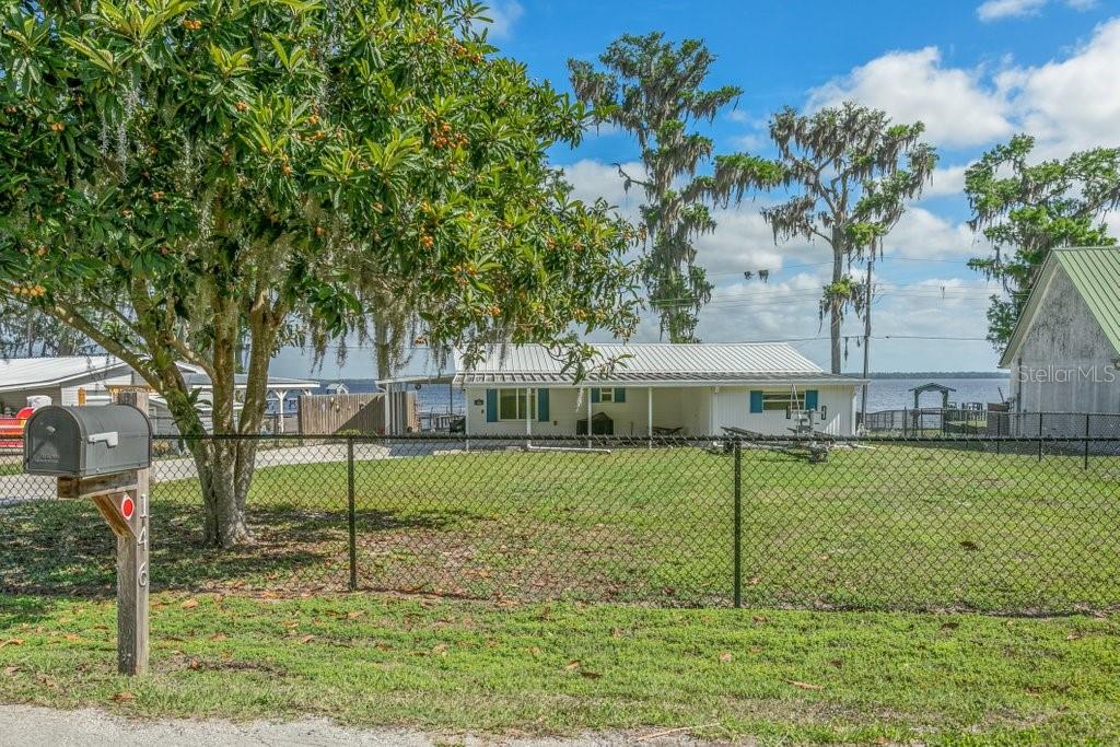146 CREST BREEZE MANOR