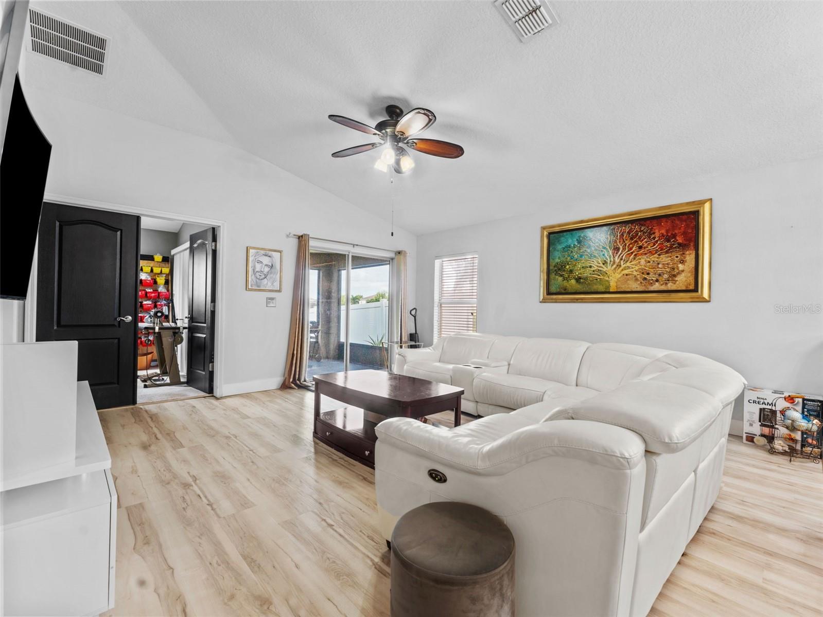 WORTHINGTON - Residential