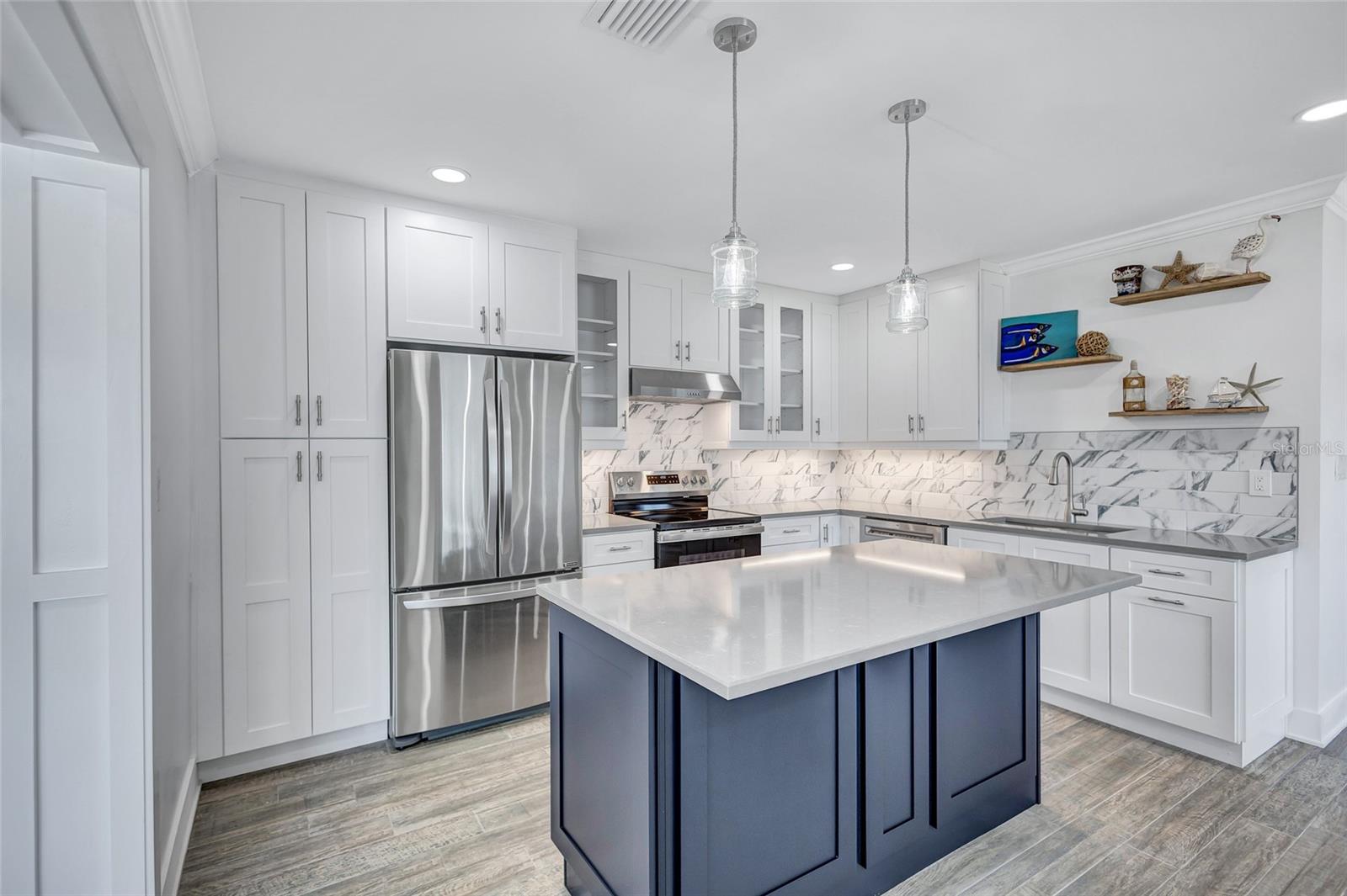 BAYOU BONITA - Residential Lease