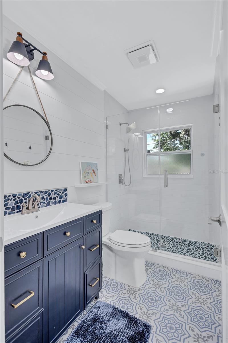 BAYOU BONITA - Residential Lease