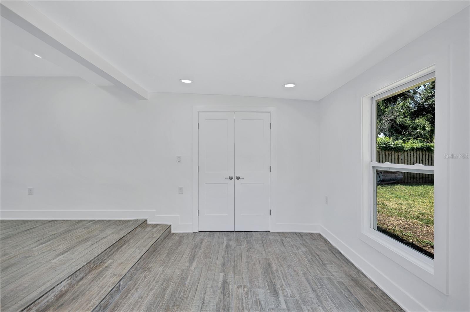 BAYOU BONITA - Residential Lease