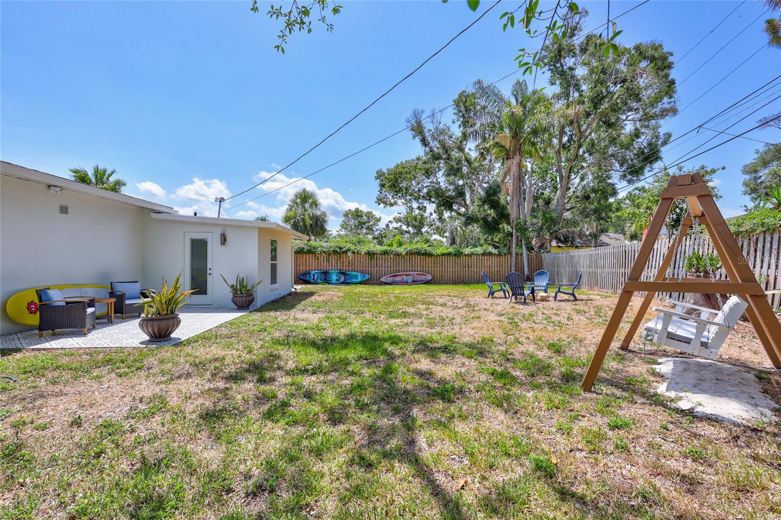 BAYOU BONITA - Residential Lease