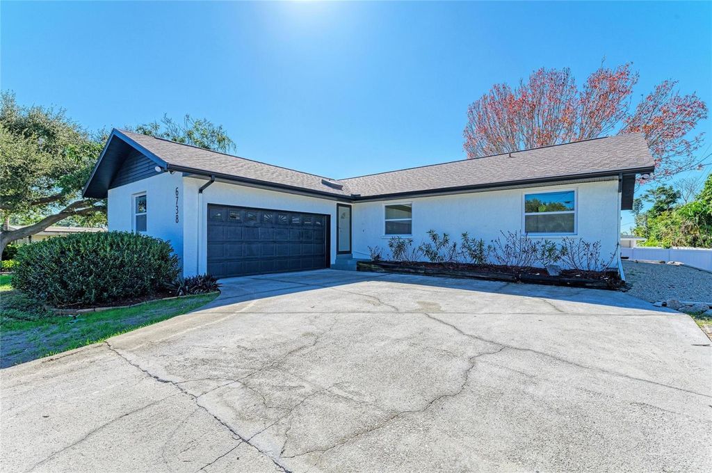 Photo of 6738 Avenue D, Sarasota, FL 34231 (MLS # A4677186)