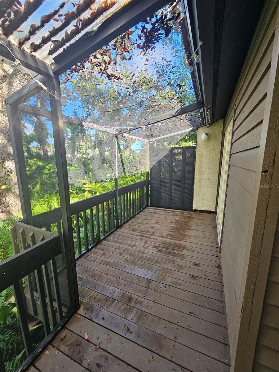 LAKES OF SARASOTA I - Residential Lease