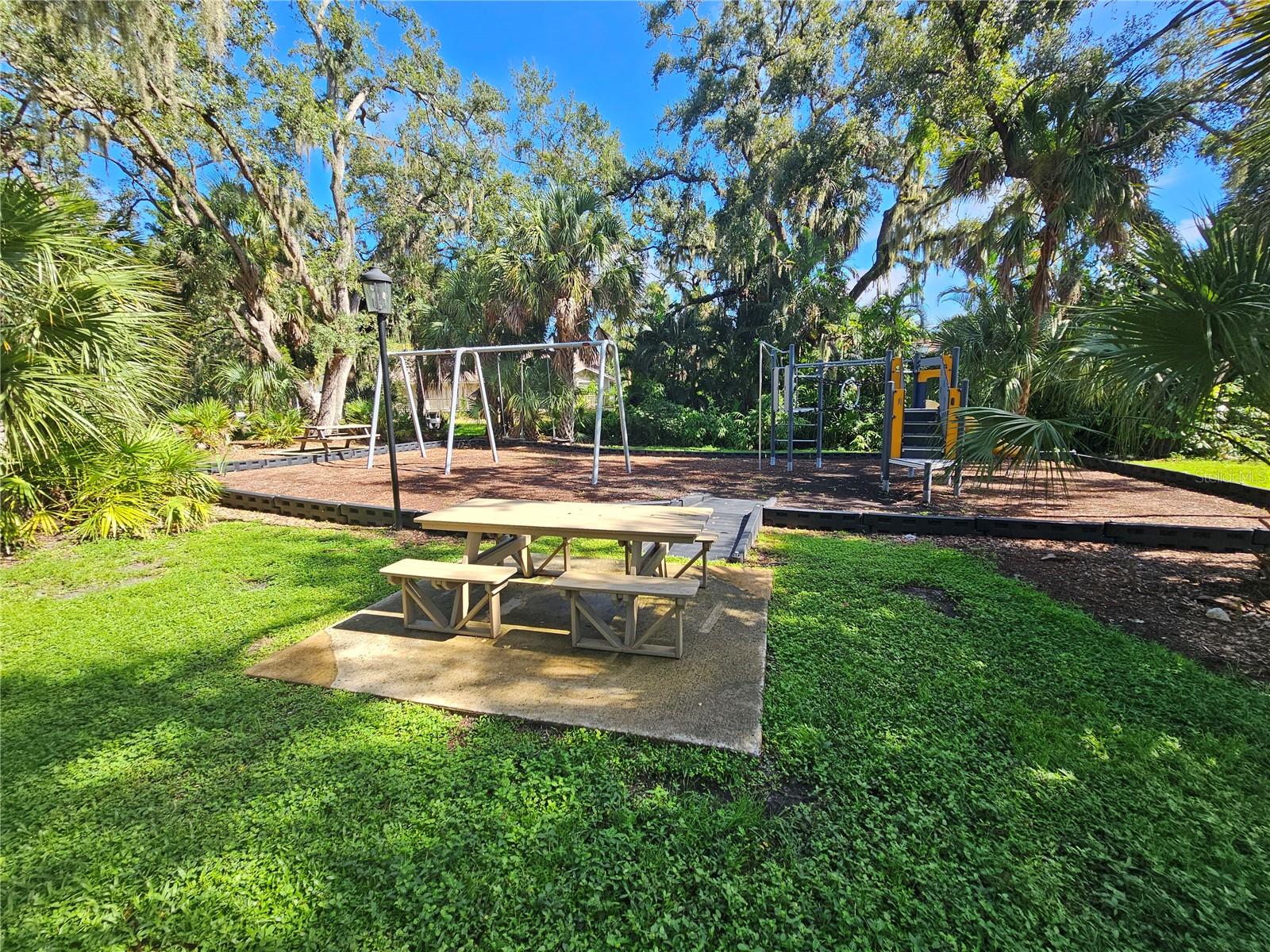 LAKES OF SARASOTA I - Residential Lease