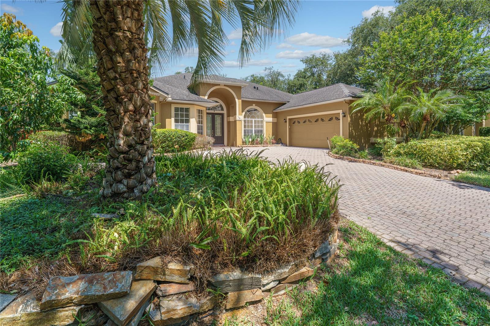 140 SEVILLE CHASE DRIVE