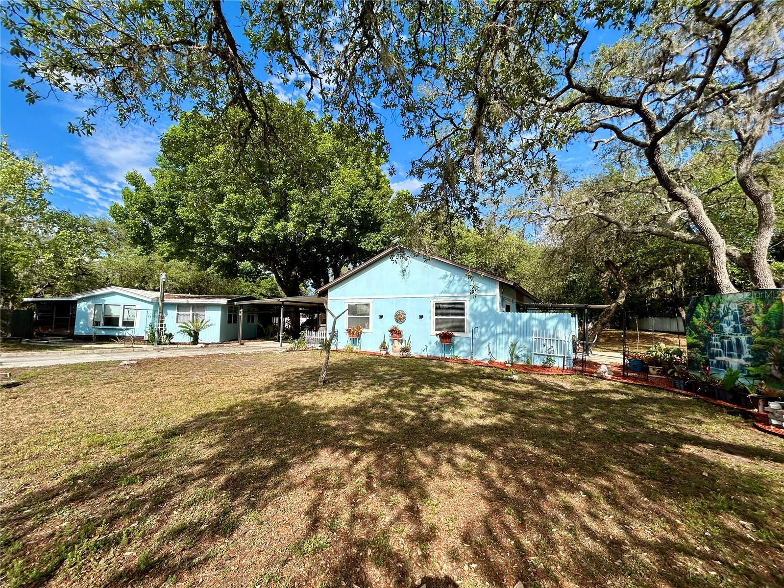 MOON LAKE ESTATES - Residential