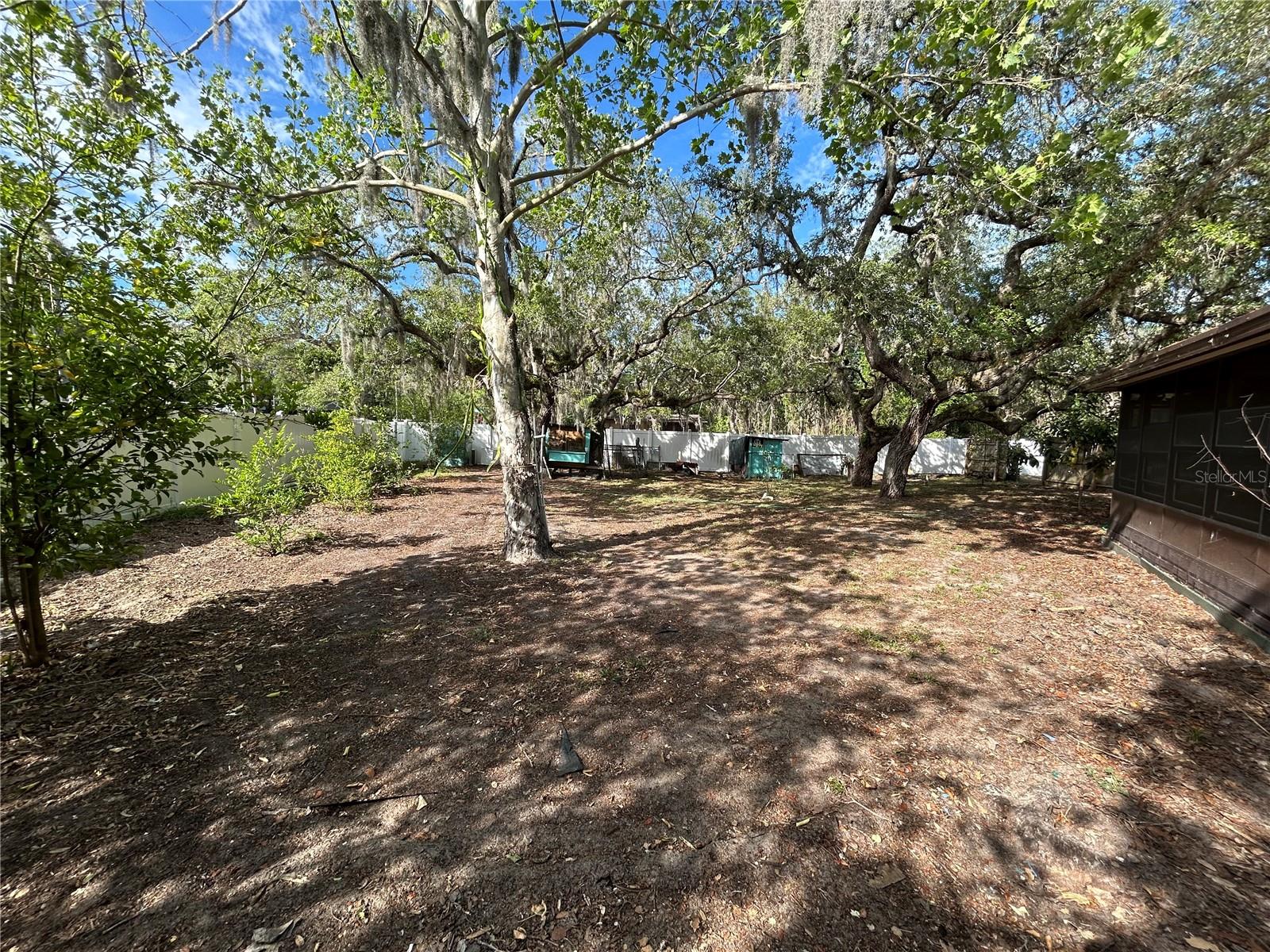 MOON LAKE ESTATES - Residential