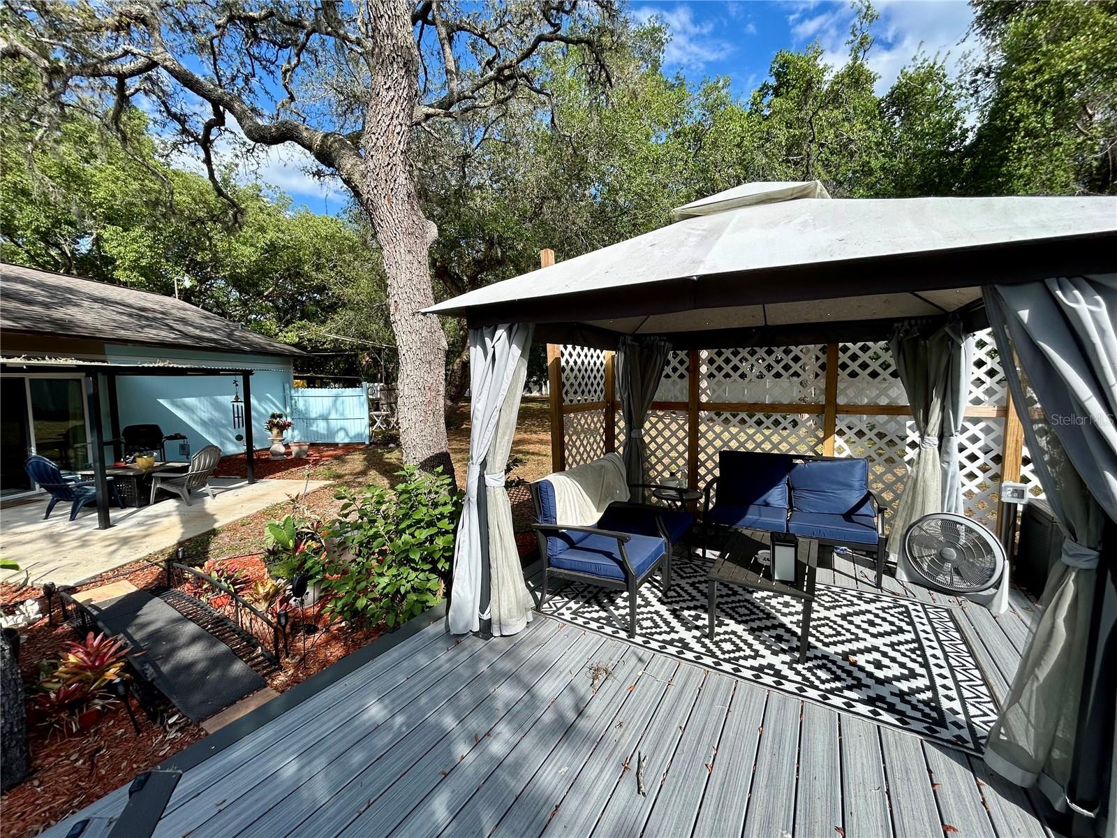 MOON LAKE ESTATES - Residential