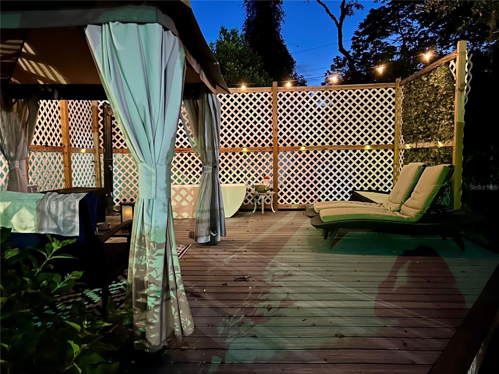 MOON LAKE ESTATES - Residential