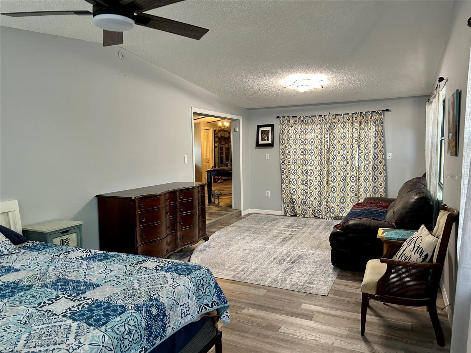 MOON LAKE ESTATES - Residential