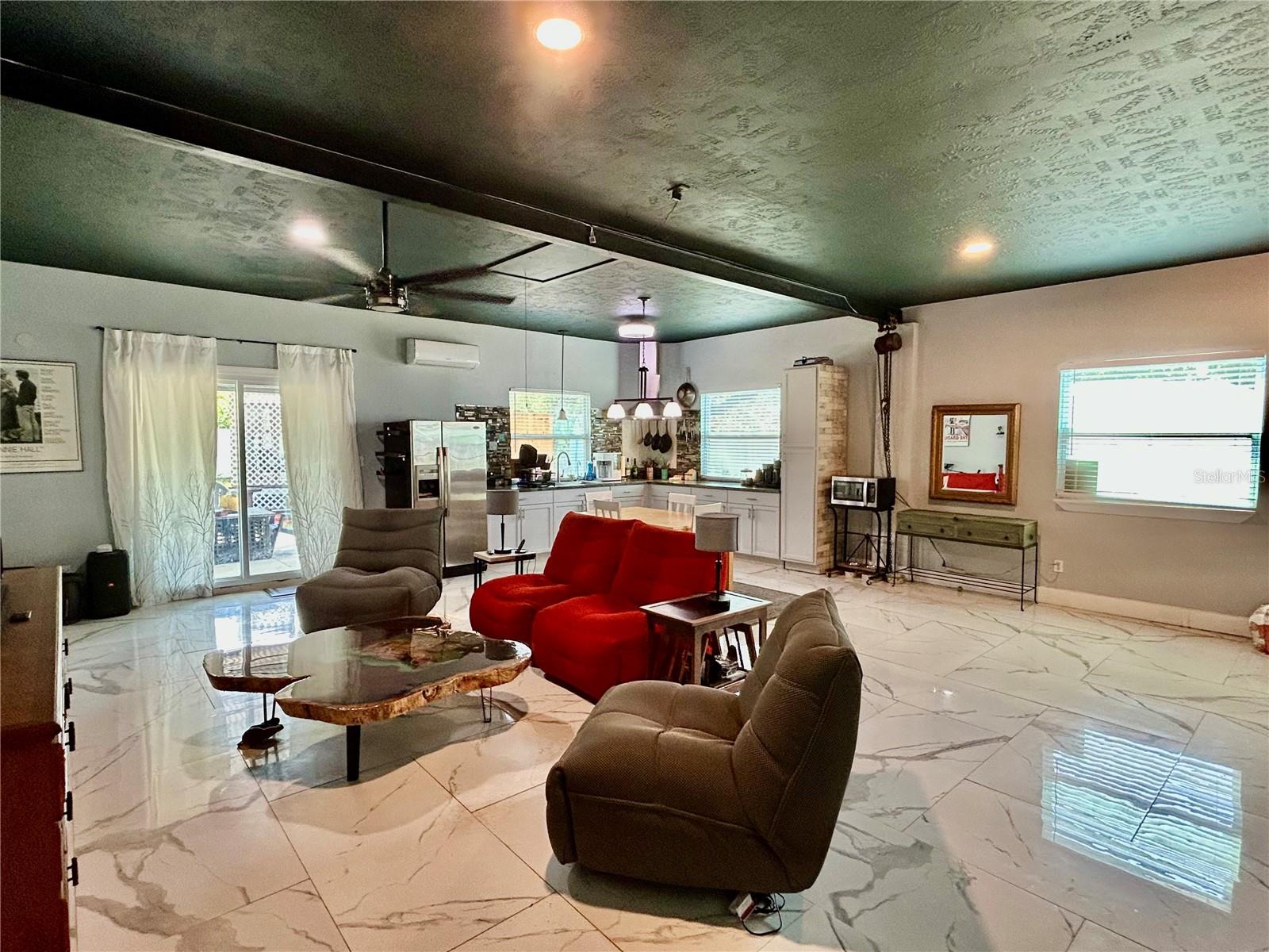 MOON LAKE ESTATES - Residential