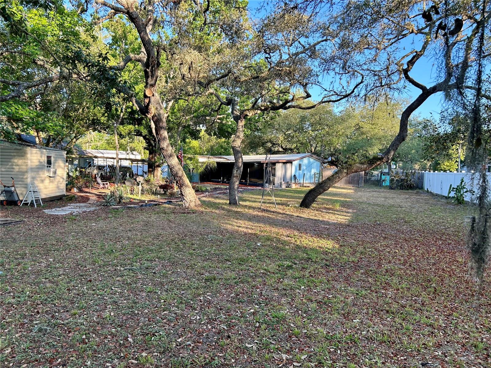 MOON LAKE ESTATES - Residential
