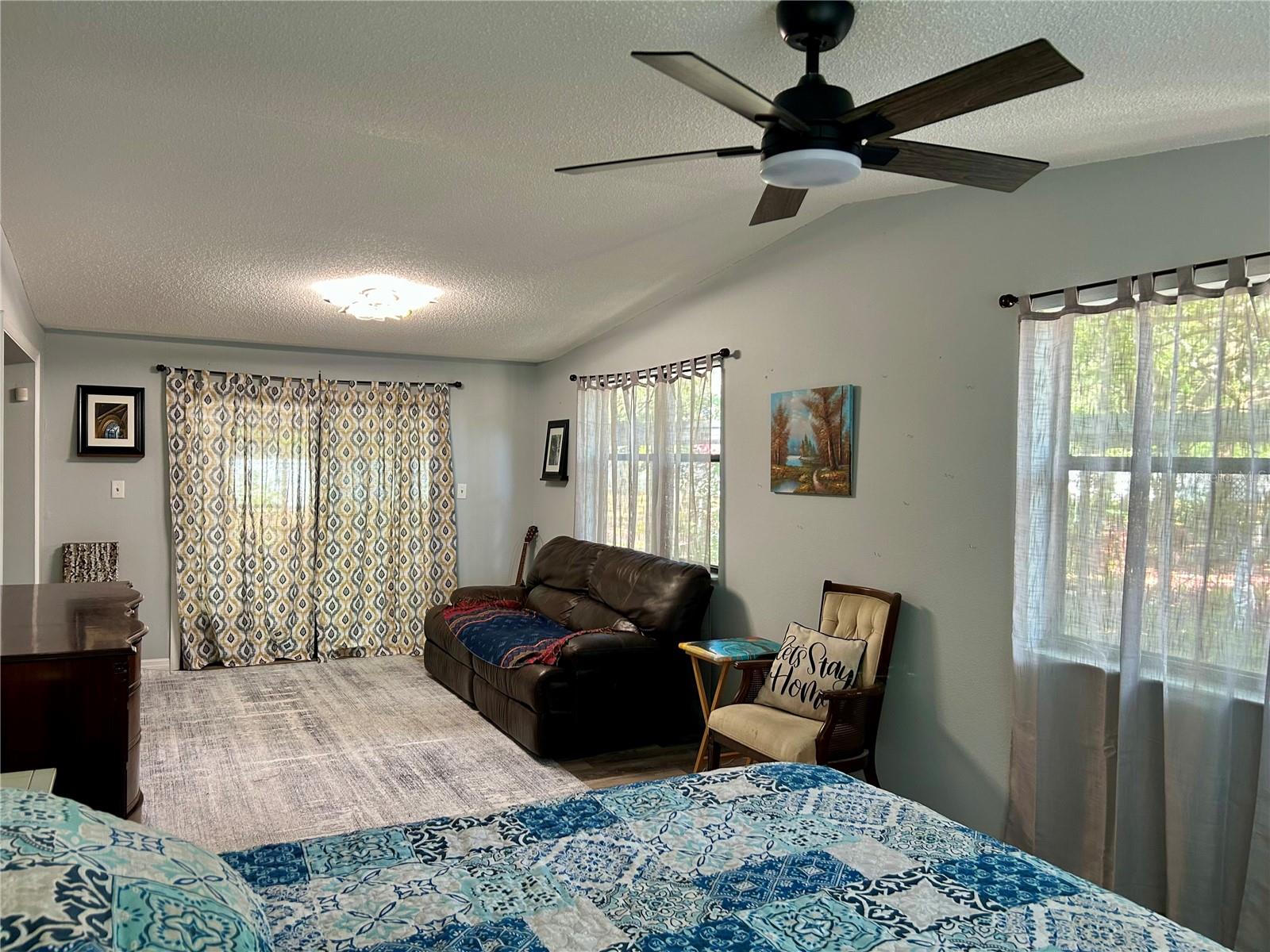 MOON LAKE ESTATES - Residential