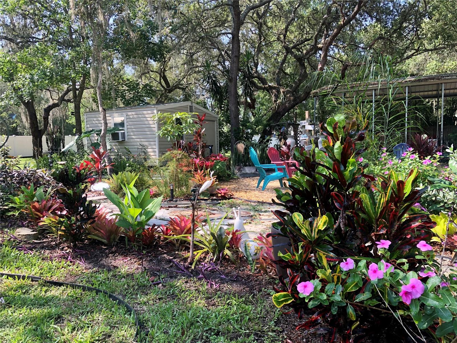 MOON LAKE ESTATES - Residential