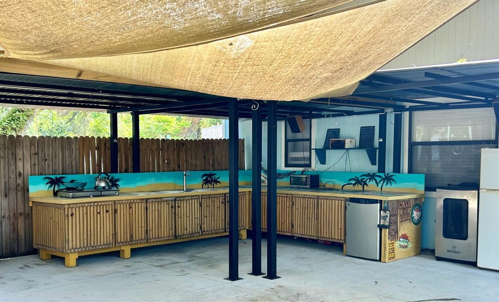 MOON LAKE ESTATES - Residential