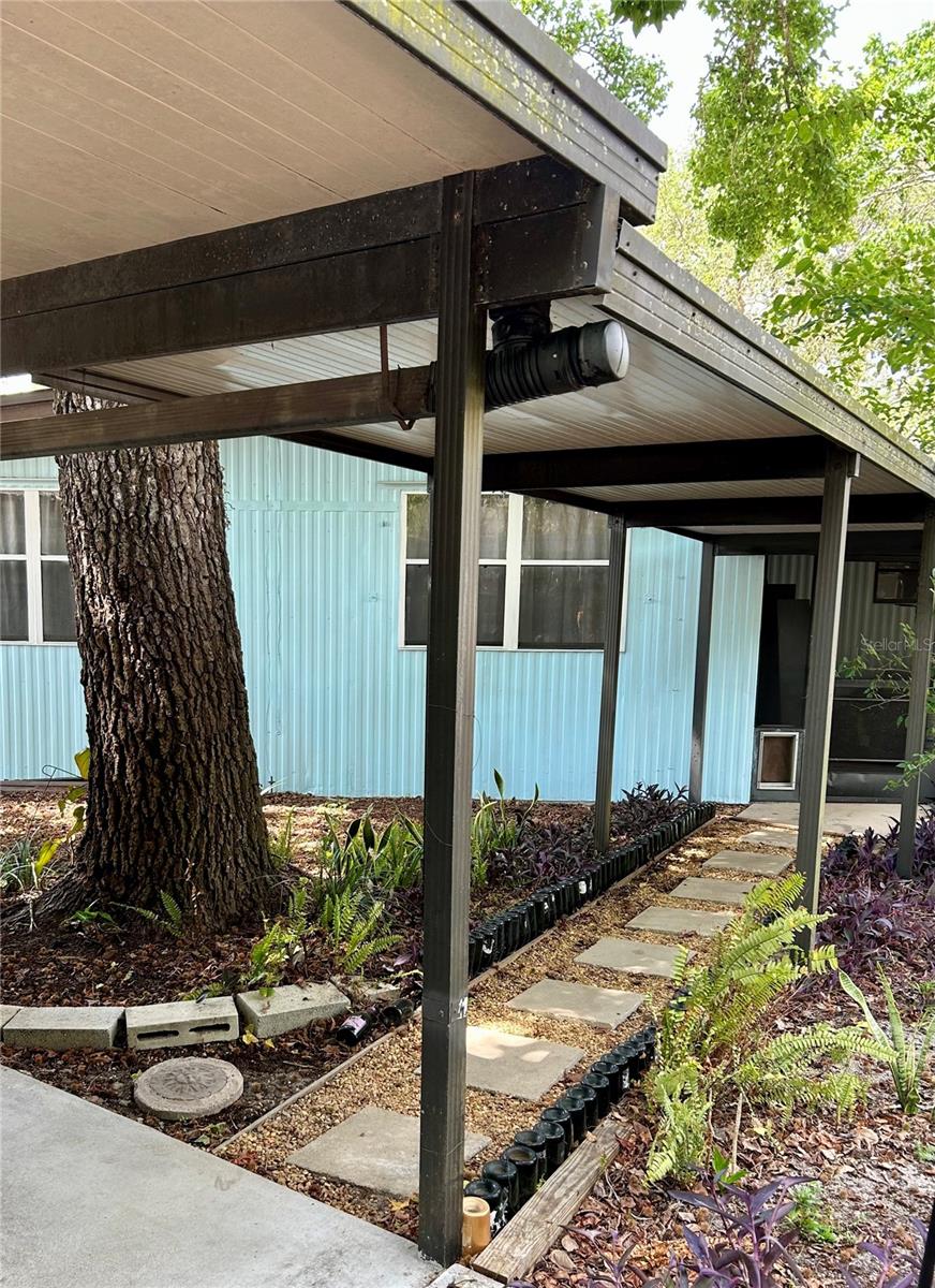 MOON LAKE ESTATES - Residential