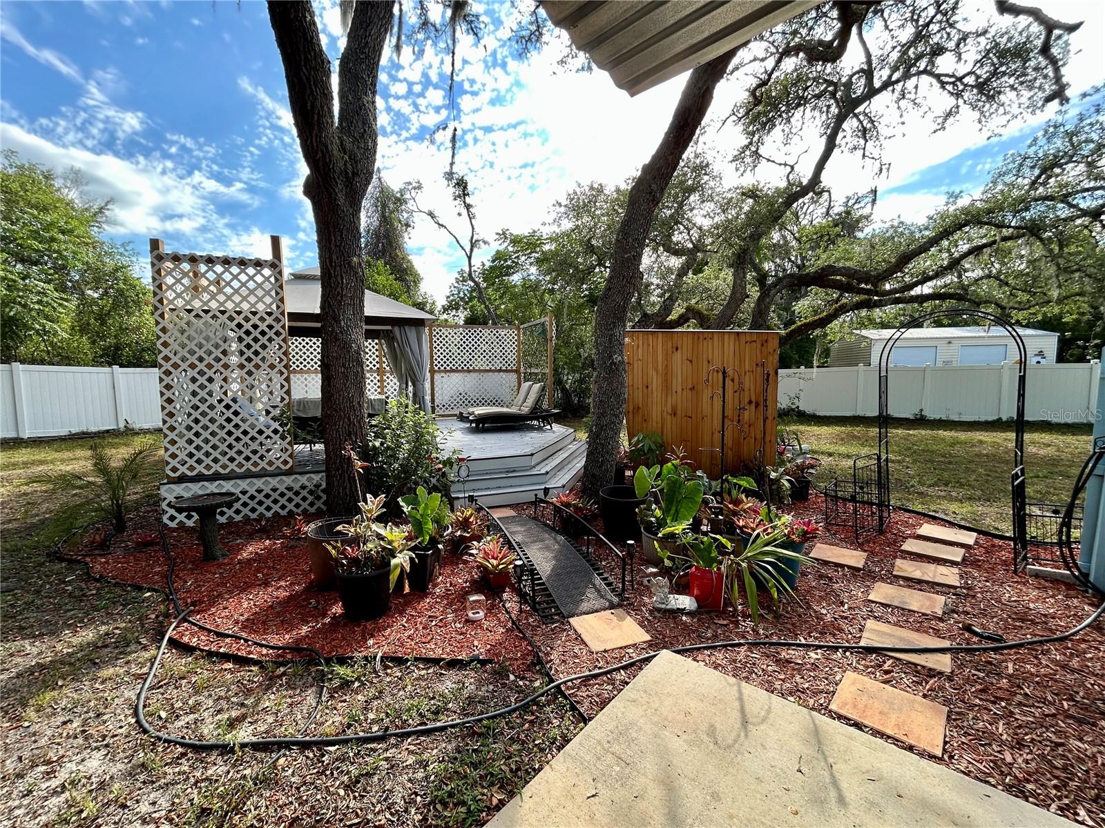 MOON LAKE ESTATES - Residential