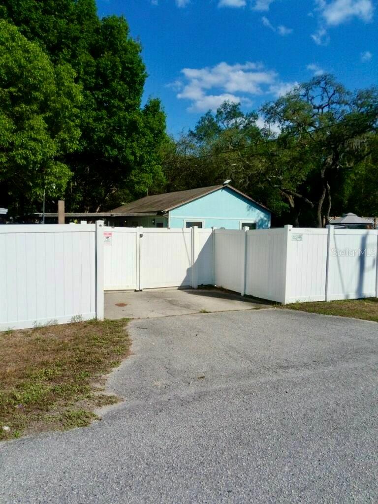 MOON LAKE ESTATES - Residential