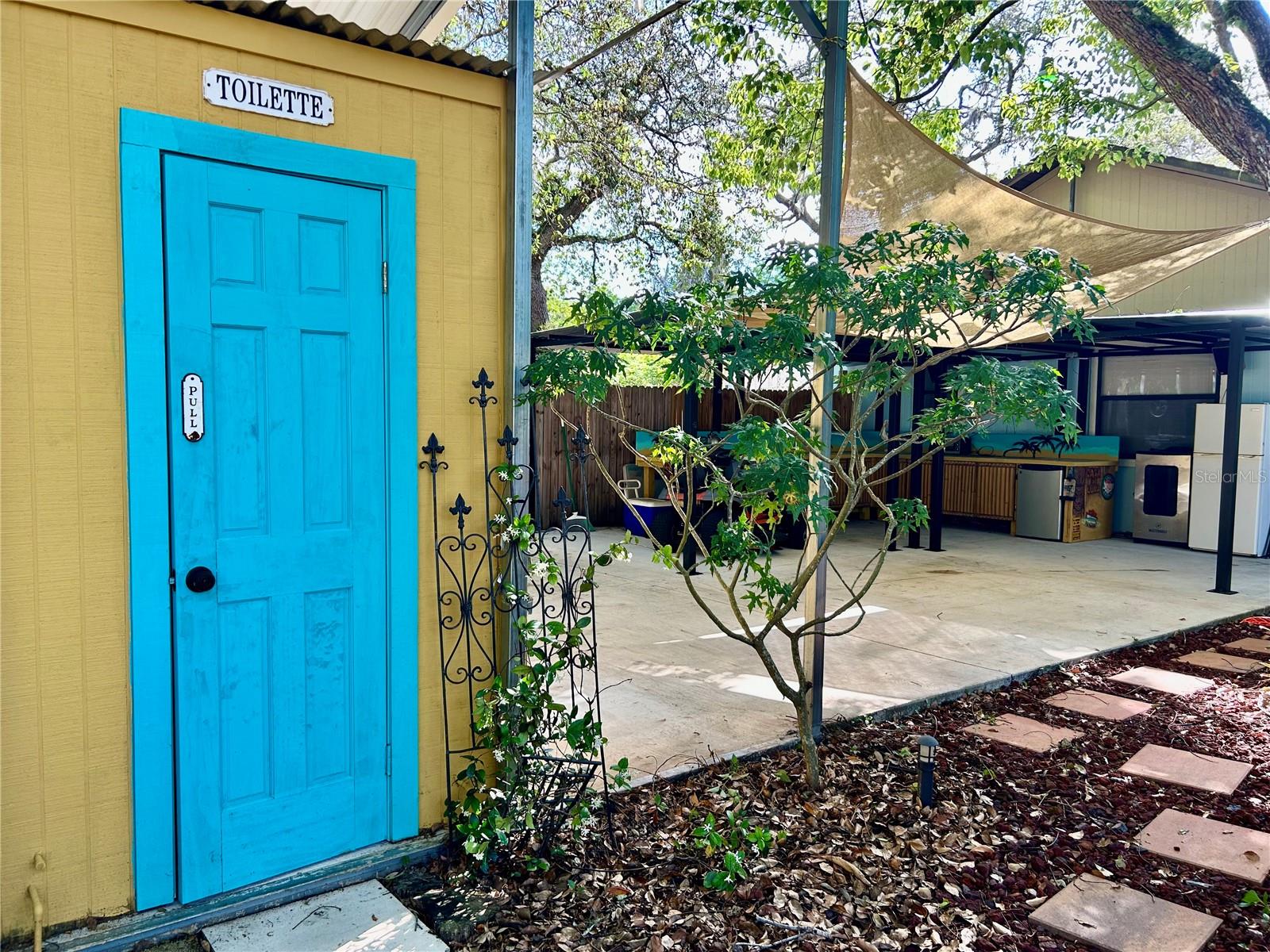 MOON LAKE ESTATES - Residential