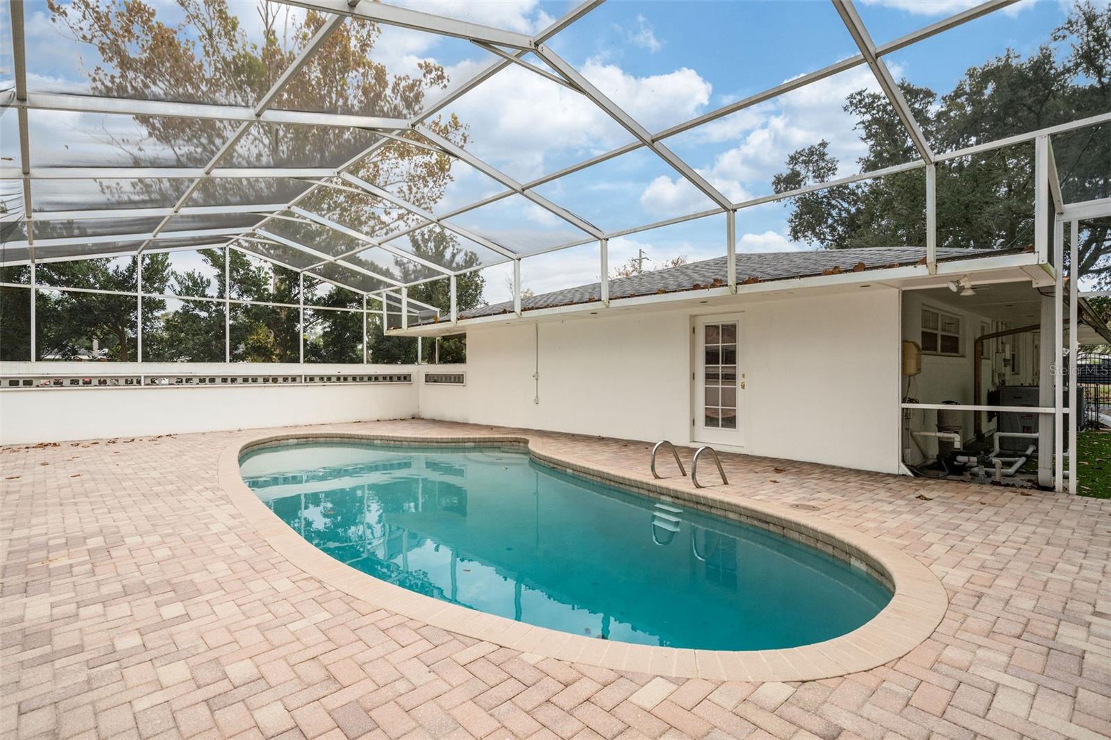 HIGHLAND PARK ESTATES FIRST ADD - Residential