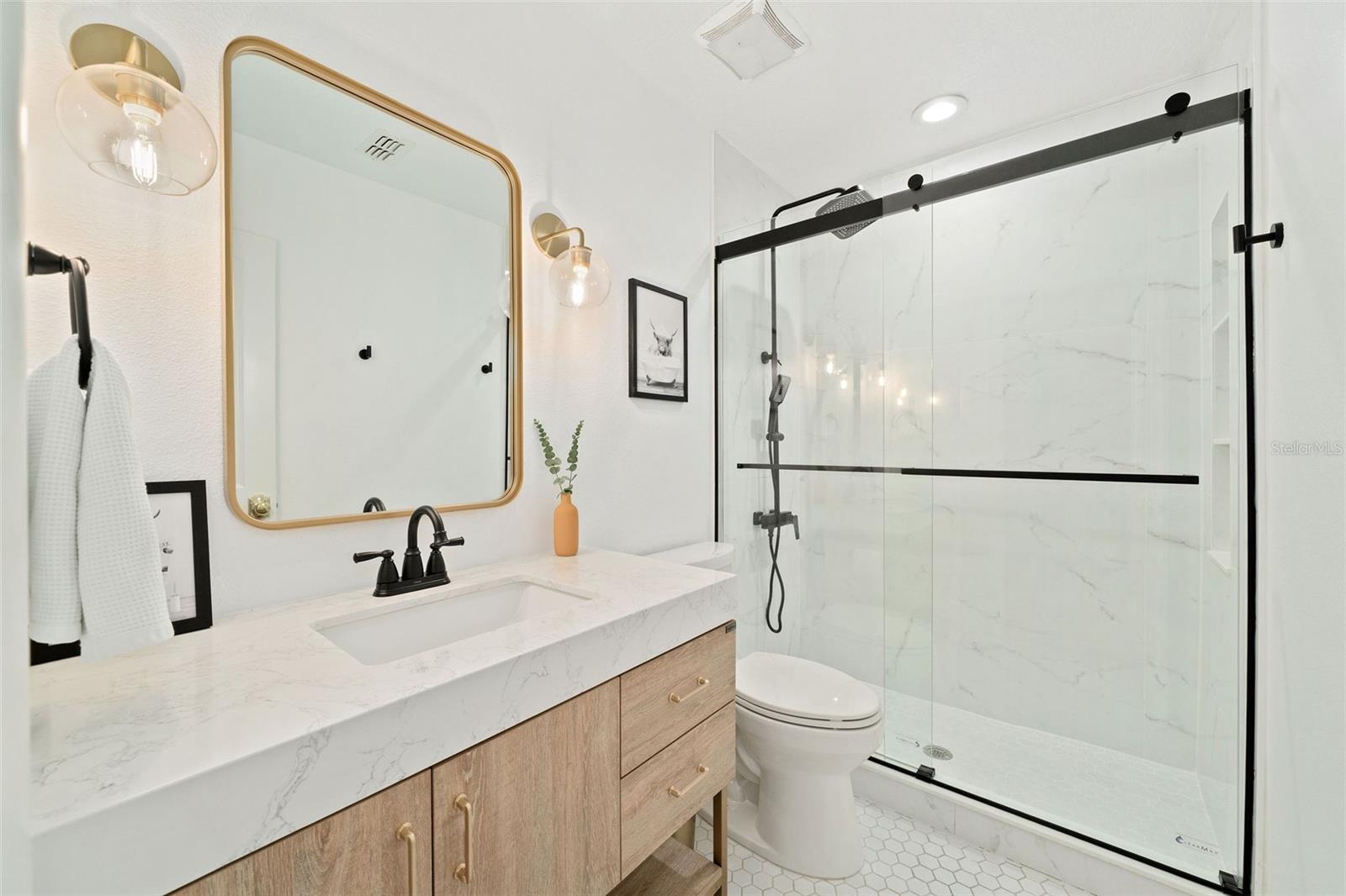 HIGHLAND PARK ESTATES FIRST ADD - Residential