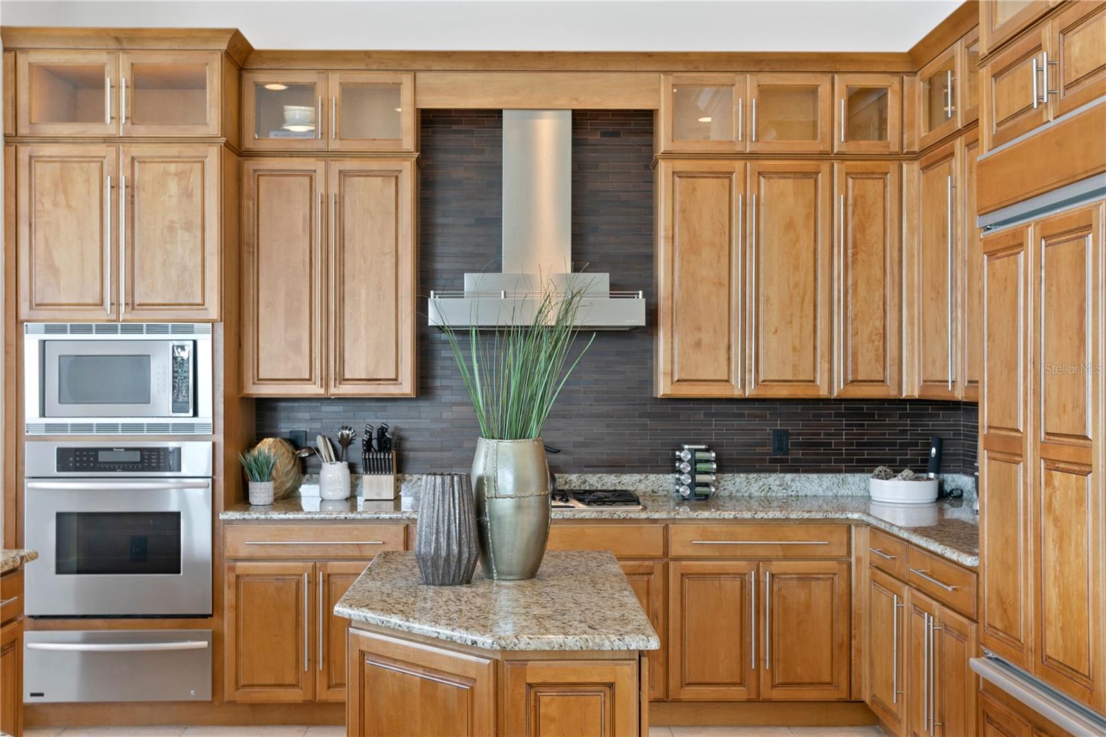 THE RESERVE OF OLD TAMPA BAY - Residential Lease