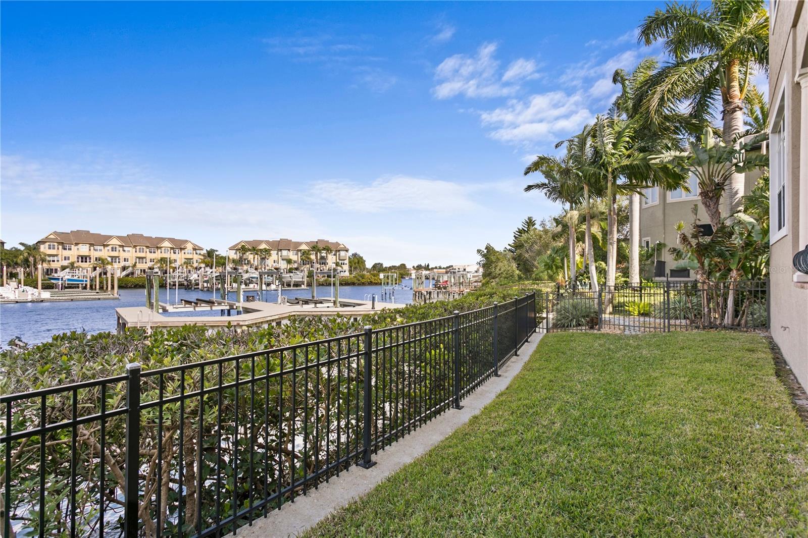THE RESERVE OF OLD TAMPA BAY - Residential Lease