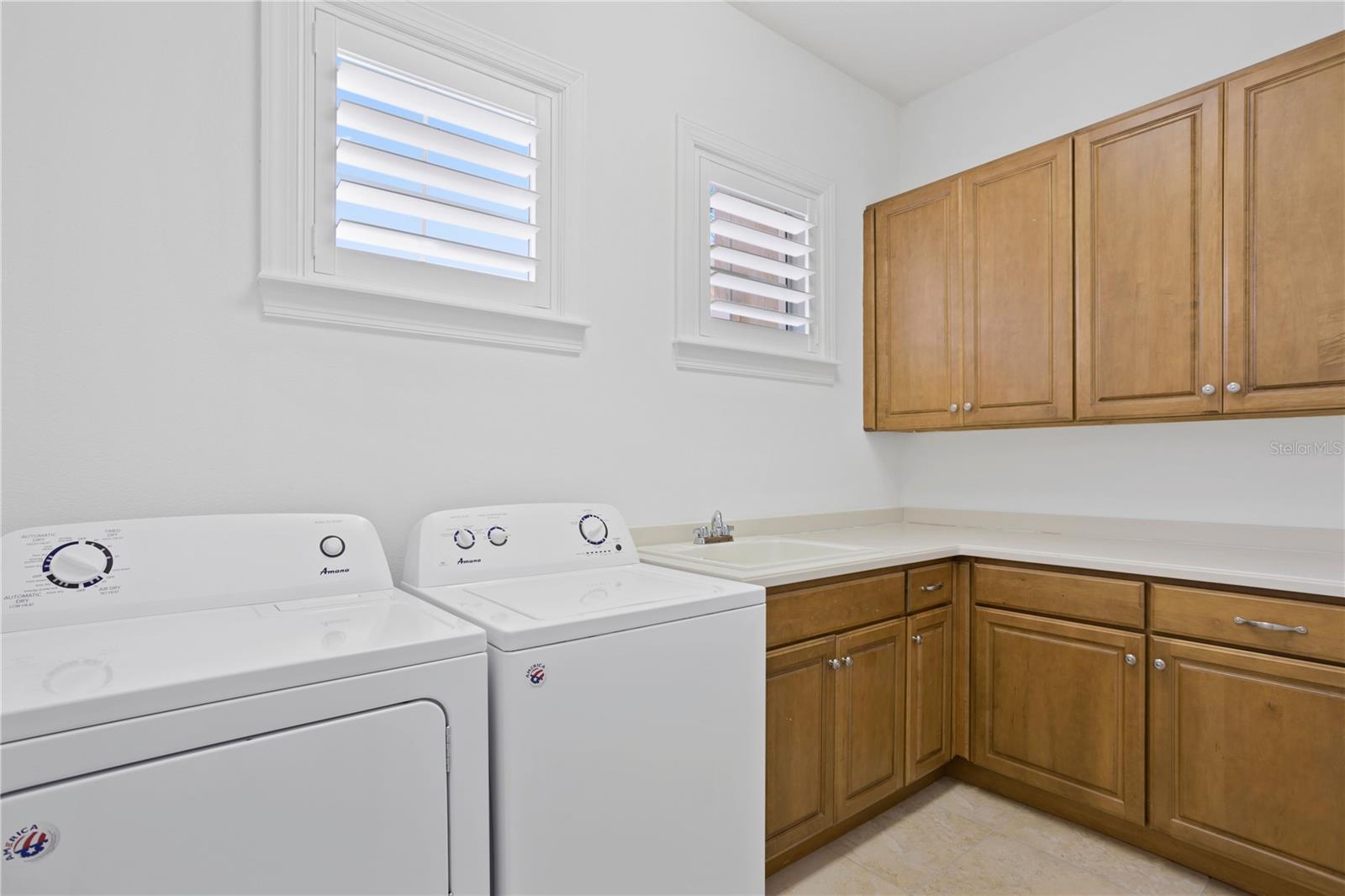 THE RESERVE OF OLD TAMPA BAY - Residential Lease