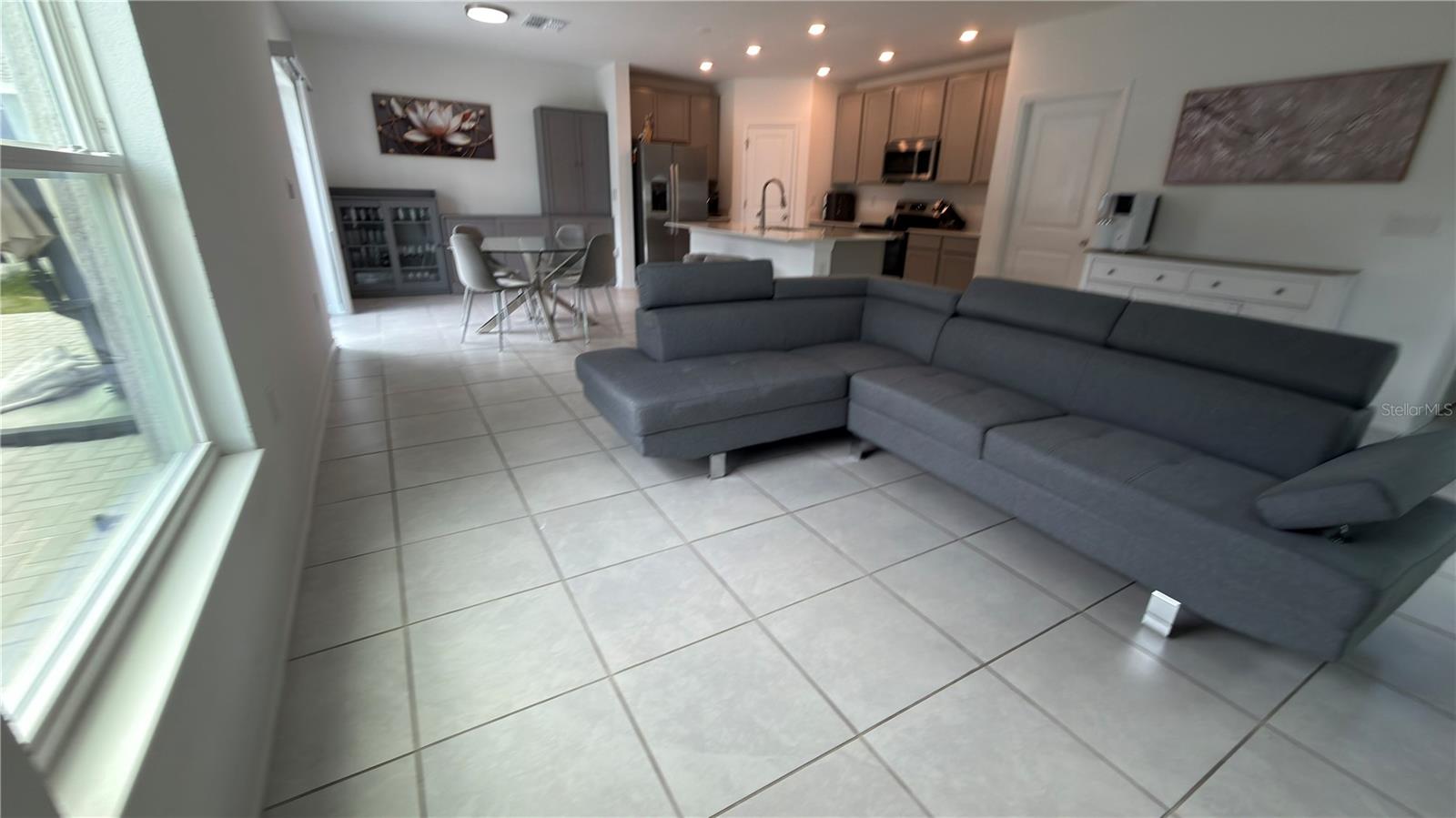 637 BELL PRAIRIE CIRCLE