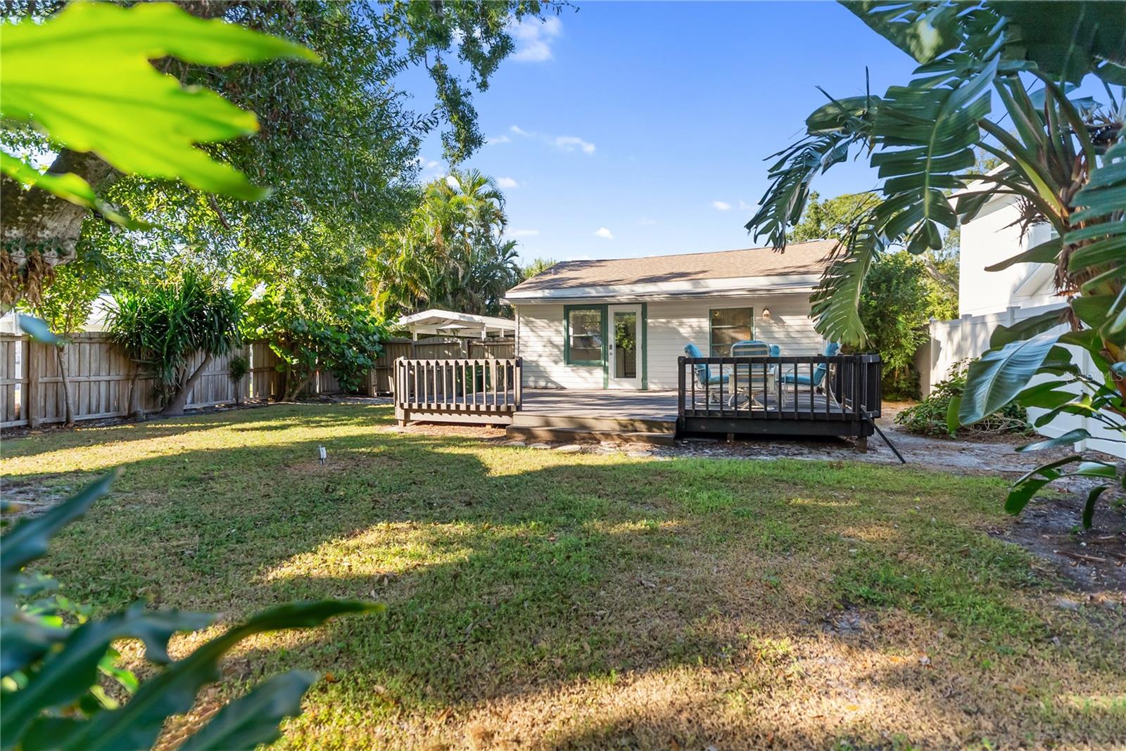 RUSTIC LODGE - Residential