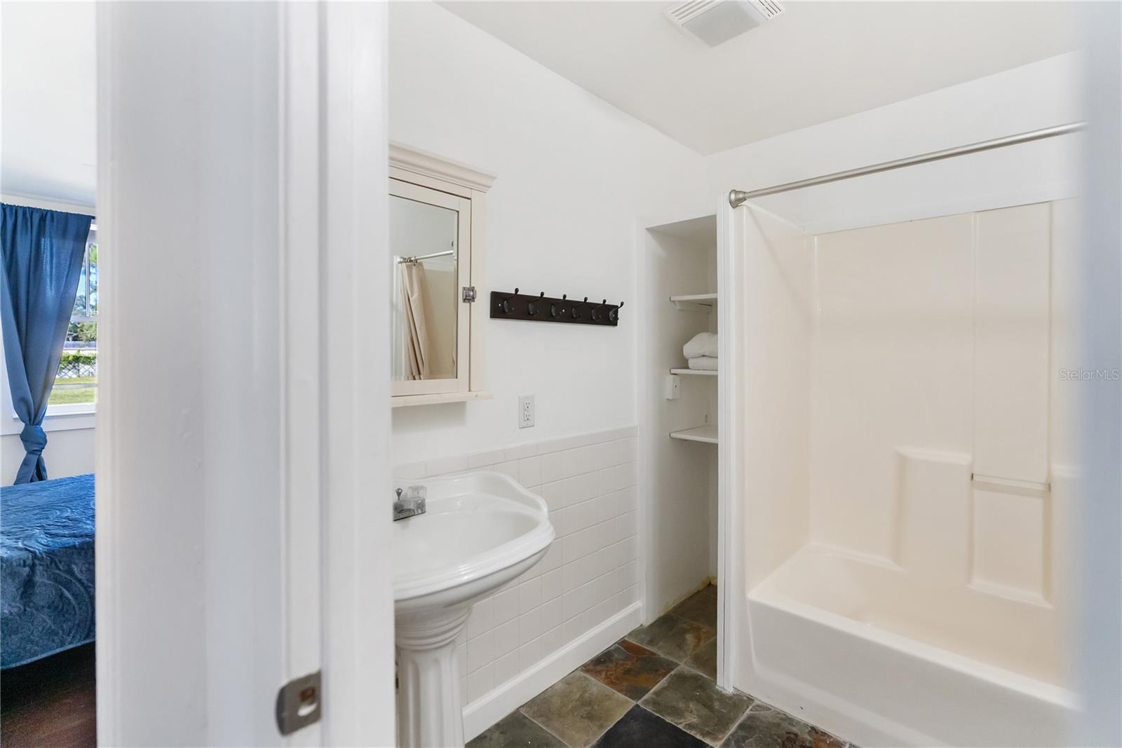 RUSTIC LODGE - Residential